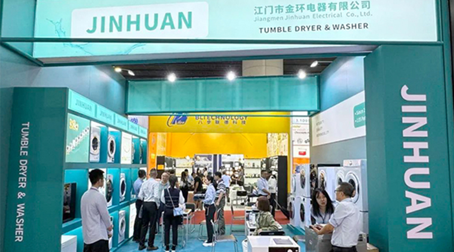 廣交會(huì)第一天！金環(huán)電器吸引世界各地客戶(hù)駐足參觀(guān)交流